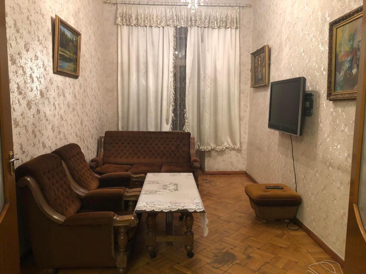Квартира В Самом Центре Еревана Yerevan Exterior foto